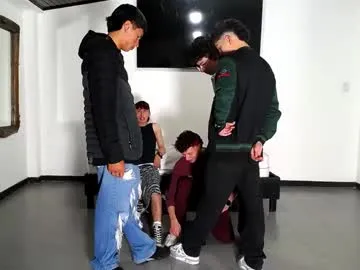 Offline gnecos on Chaturbate