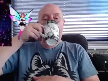 Offline hardmrlazy on Chaturbate