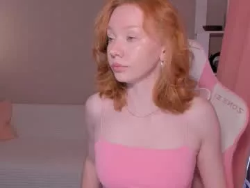 Offline honeyautumn on Chaturbate