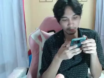 Offline horny_eddie on Chaturbate