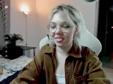 Offline hot_babayaga on Chaturbate