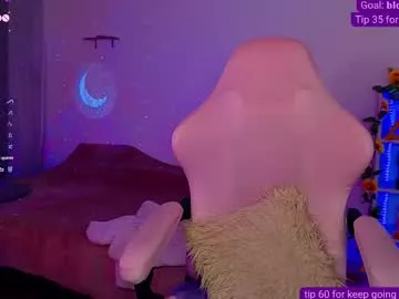 Offline iamveroo on Chaturbate