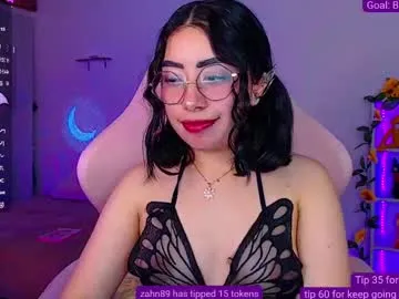 Offline iamveroo on Chaturbate