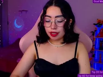 Offline iamveroo on Chaturbate