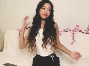 Offline isauraangeletti on Chaturbate