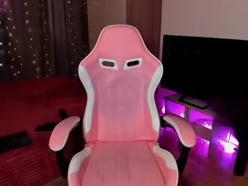 jane_paws — GOAL: Ride pillow topless [100 tokens remaining] Muscular body & great ass Lush, Domi & Pvt ON Try 2069111222444 #smalltits #petite #fit #pantyhose #deepthroat