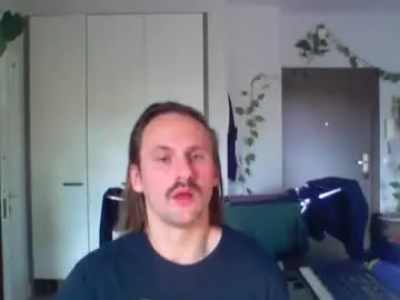 Offline jankujan on Chaturbate