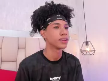 Offline johan_gz_ on Chaturbate