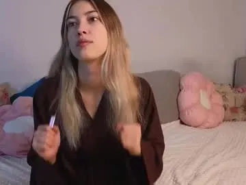 Freechat jolyndeb on Chaturbate