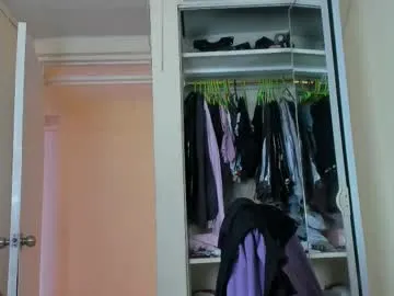 Offline juanbladde on Chaturbate