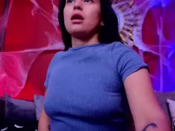 Offline julieta_russell on Chaturbate