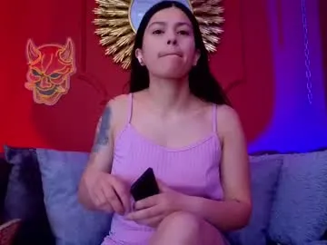 Offline julieta_russell on Chaturbate