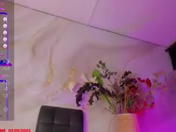 Offline karlaebony_ts on Chaturbate