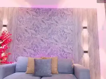 Offline karlie_small on Chaturbate