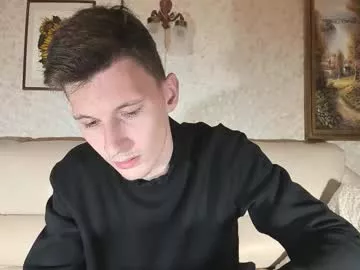 Offline kevin_hornyyy on Chaturbate