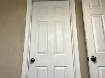 Offline keybump323 on Chaturbate