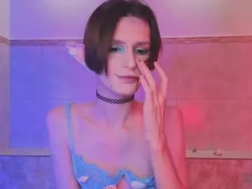 Offline kira_long on Chaturbate