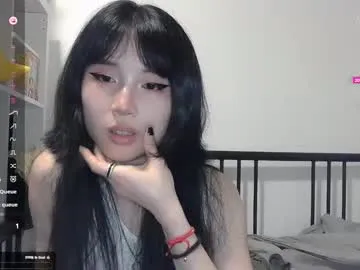 kitty_krush on Chaturbate