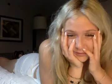 Offline korinaluvv on Chaturbate