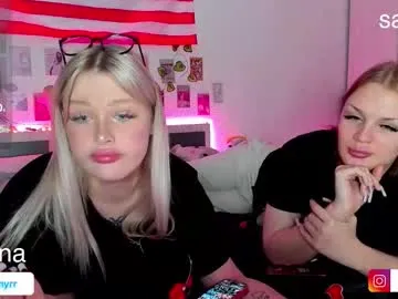 Offline krisi_myrr on Chaturbate