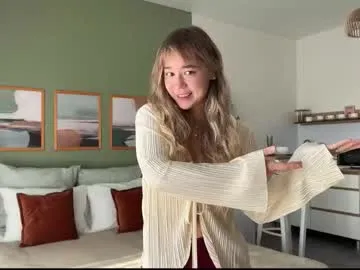 Offline kristyspiritedaway on Chaturbate