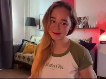 Offline kristyspiritedaway on Chaturbate