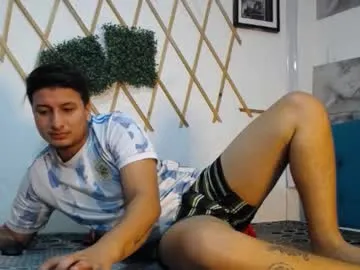 Offline le_petit_princeb612 on Chaturbate