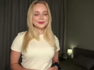 Offline lipswithsmileonthem on Chaturbate