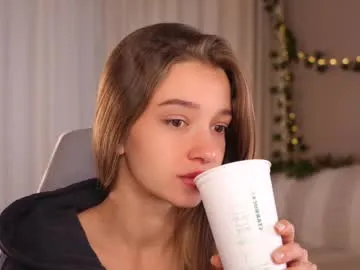 little_poetry on Chaturbate