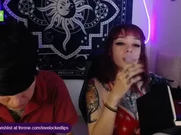 Offline lovelockedlips on Chaturbate
