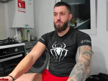 Offline lovermike_ on Chaturbate