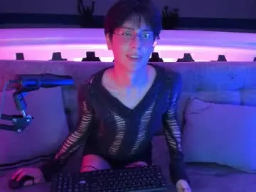 Offline luixdust1 on Chaturbate