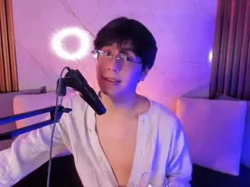 Offline luixdust1 on Chaturbate