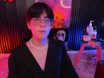 Offline luixdust1 on Chaturbate