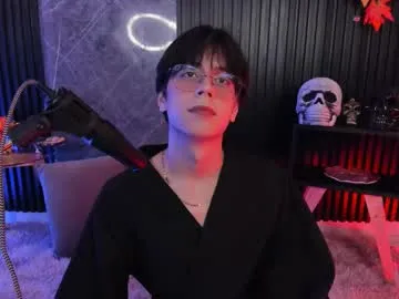 Offline luixdust1 on Chaturbate