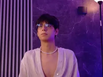 Offline luixdust1 on Chaturbate