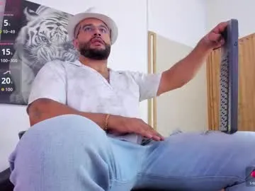 Offline luke__09 on Chaturbate