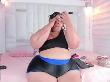 Freechat lunaasweett on Chaturbate