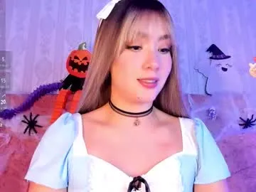 Offline lunar_leen on Chaturbate