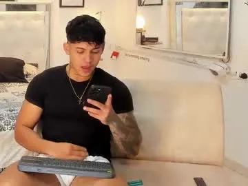 Offline lunay_xtreemboy on Chaturbate