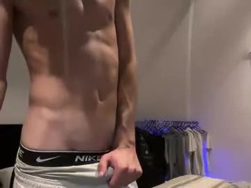 Offline lz_britboy on Chaturbate