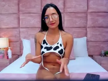 Offline madelynvancee on Chaturbate