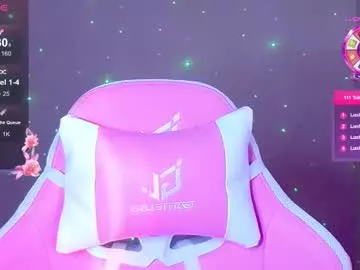 Offline magicladyy on Chaturbate