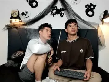 Offline maicol_cum23 on Chaturbate