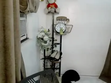 Freechat maniniyot69 on Chaturbate