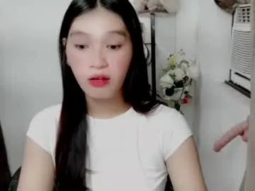 Freechat maniniyot69 on Chaturbate