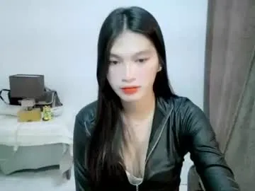 Freechat maniniyot69 on Chaturbate