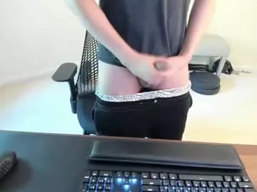 Offline maximal91 on Chaturbate