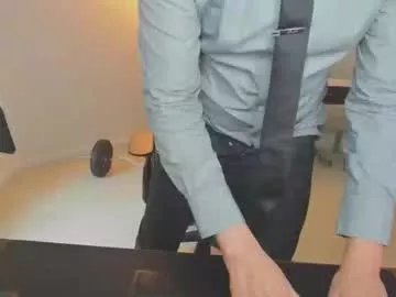 Offline maximal91 on Chaturbate