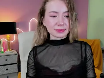 Offline mia_luxx92 on Chaturbate